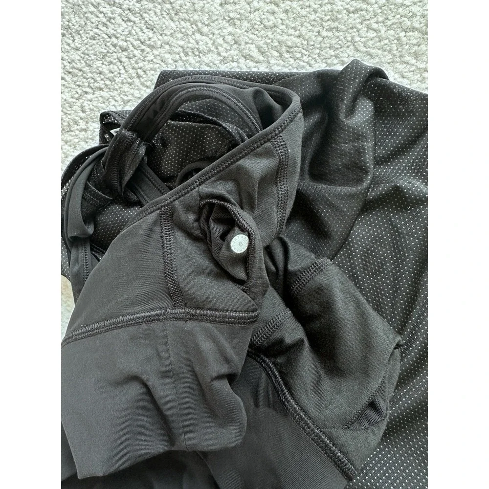 Lululemon Built-In Bra Tank Top Black Metallic Pin Dot Racerback Size 6